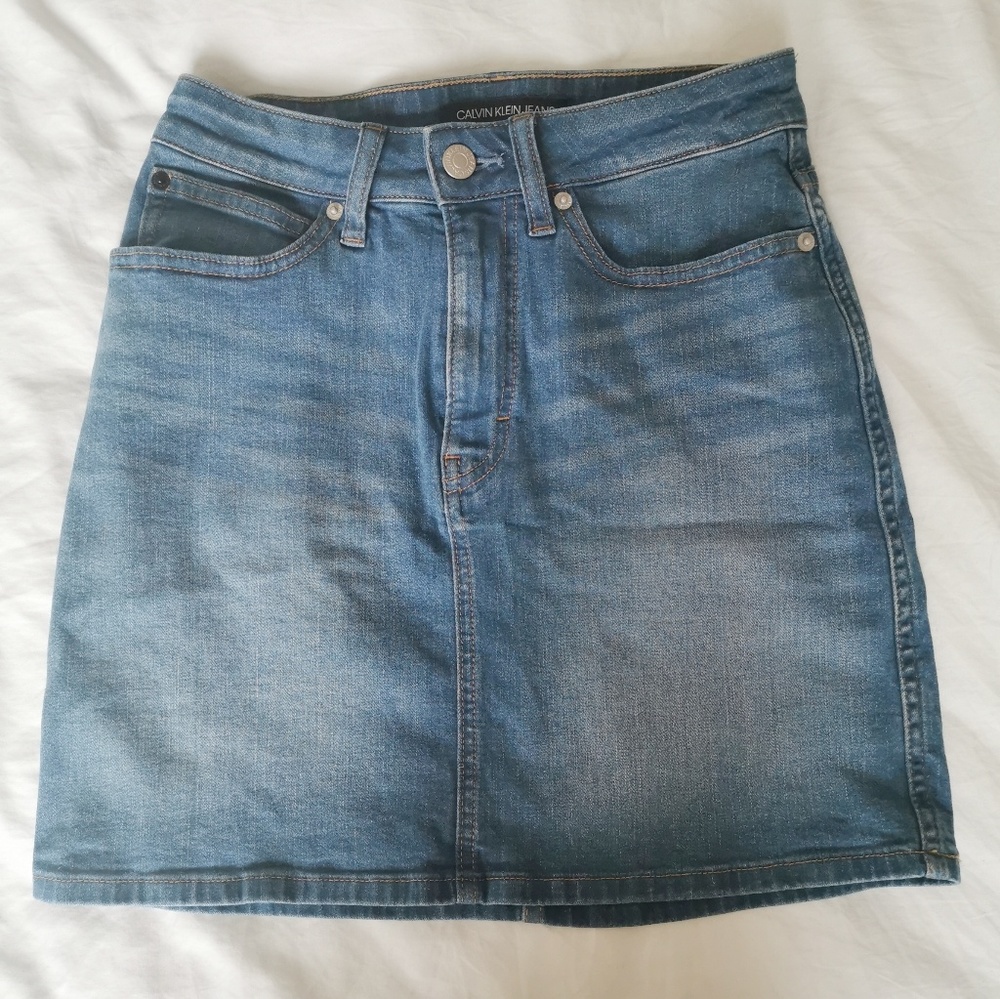 Calvin Klein Jeans Mini Denim Skirt - Blue W25